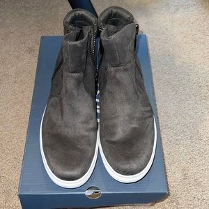 Barely worn grey high top sneakers